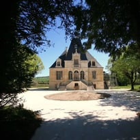 Visite des caves, de la cuisine et du parc d'une maison de maîtres de forge du XIXème siècle