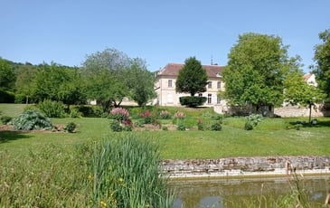 Un couvent qui renaît : histoire, architecture et nature