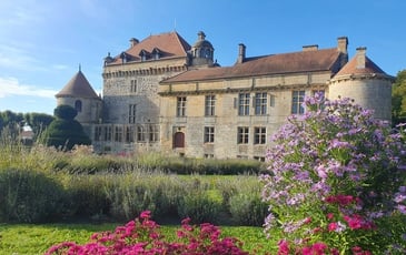 Visitez librement un château du XVIe siècle et ses jardins