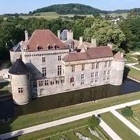 Levez les yeux au Château du Pailly !